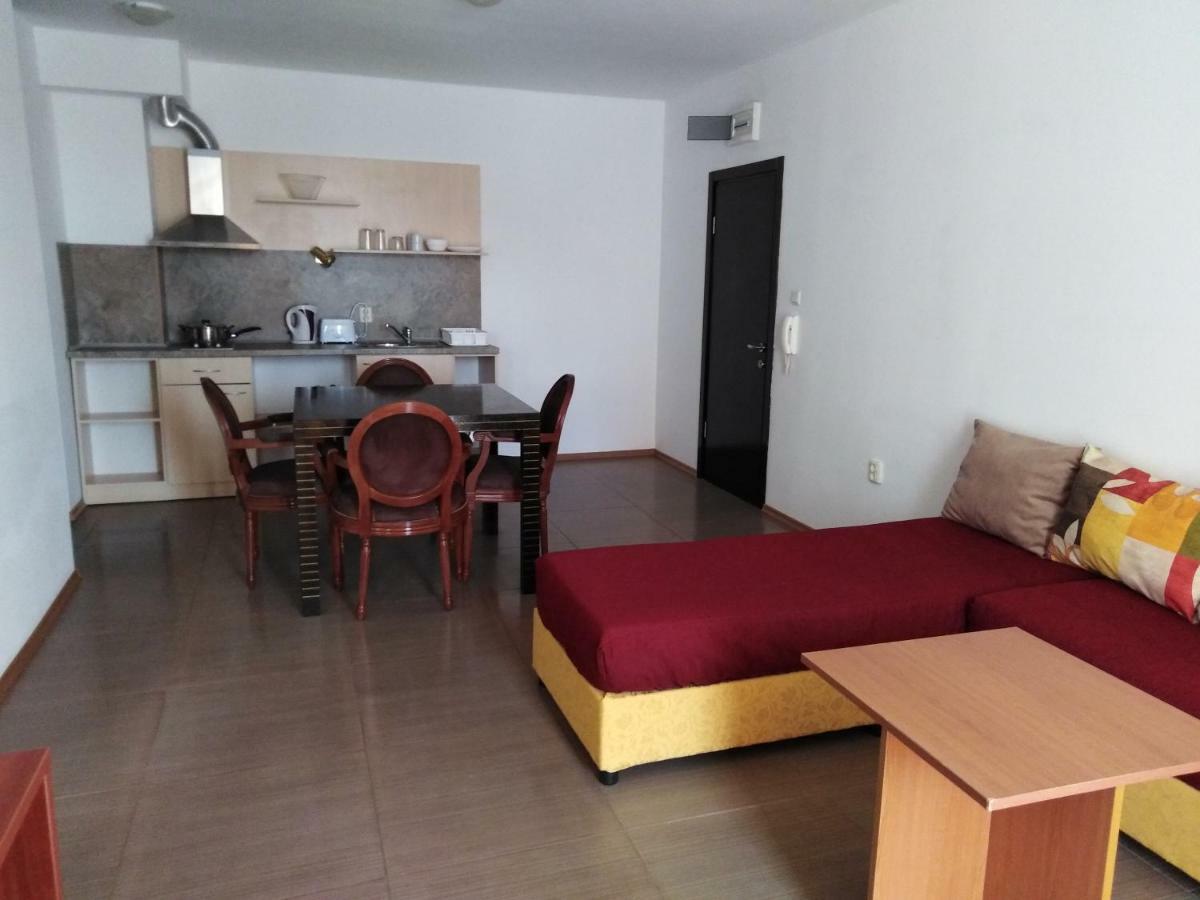 Vm Apartments Robinson Beach 帕莫瑞 外观 照片